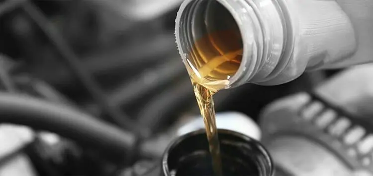 تغيير وتبديل زيت مرسيدس في الرياض