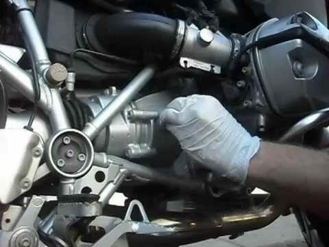 تغيير-زيت-القير-بي-ام-دبليو-في-الرياض