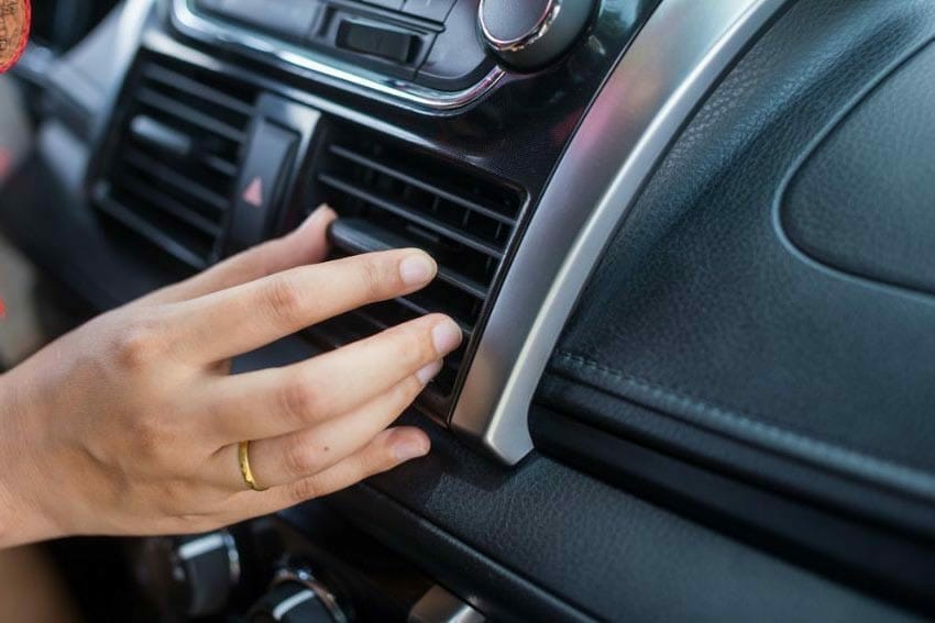 عوارض-أعطال-مكيف-السيارة-واسبابها