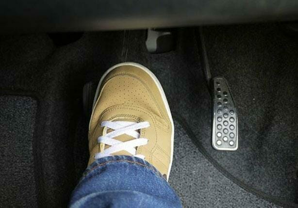 صلابة-عند-الضغط-على-الفرامل