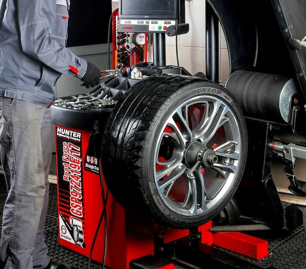 ترصيص-إطارات-السيارة