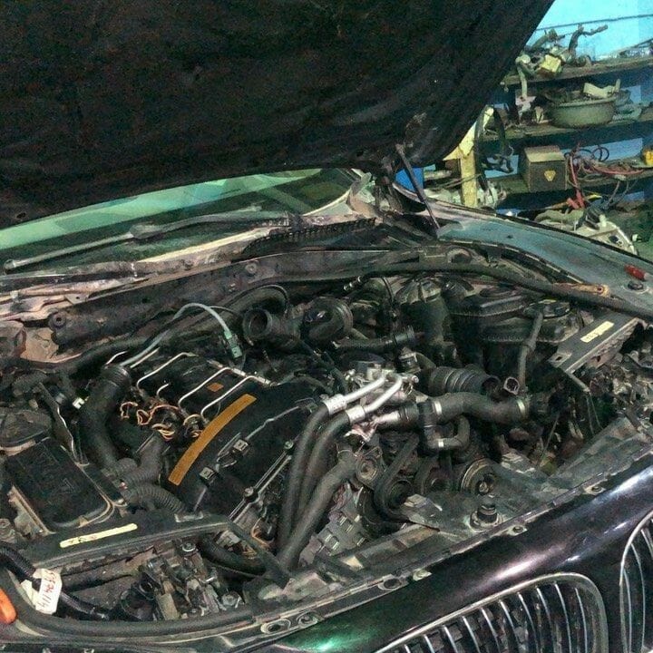 توضيب-بي-ام-دبليو-في-الرياض