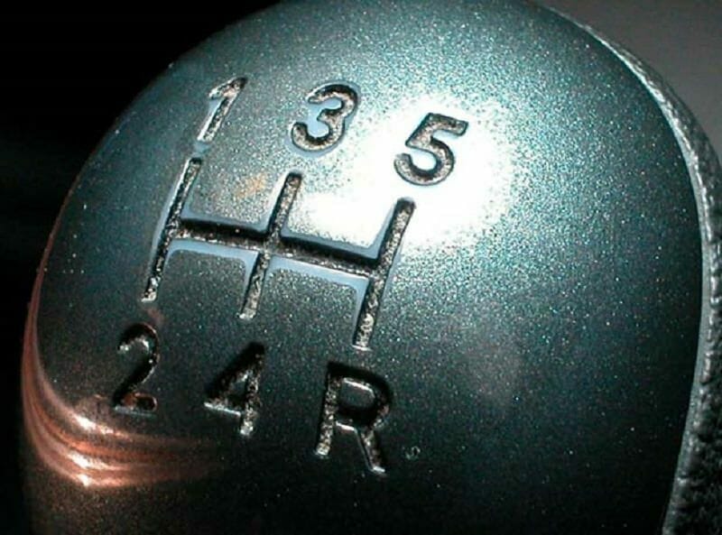 ناقل-الحركة-اليدوي