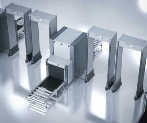 البوابات الامنية لكشف المعادن وتفتيش الحقائب