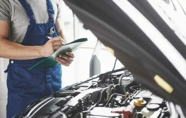 ورشة اصلاح حوادث السيارات في الرياض